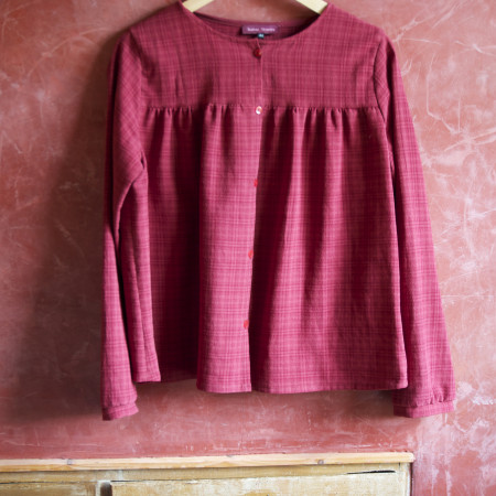 Blouse boutonnée T.44